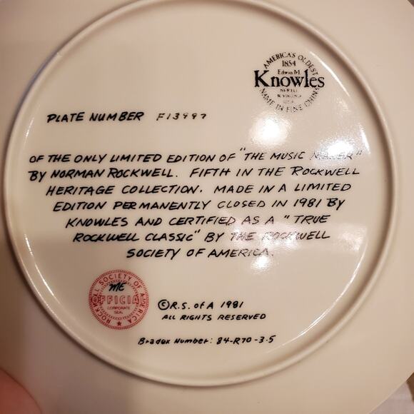 Knowles Norman Rockwell Plate "The Music Maker" 1981 - Picture 2 of 3